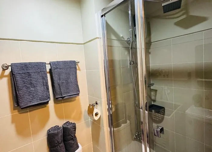 Apartamento Newly-furnished 1br With Balcony Near Mrt Mandaluyong